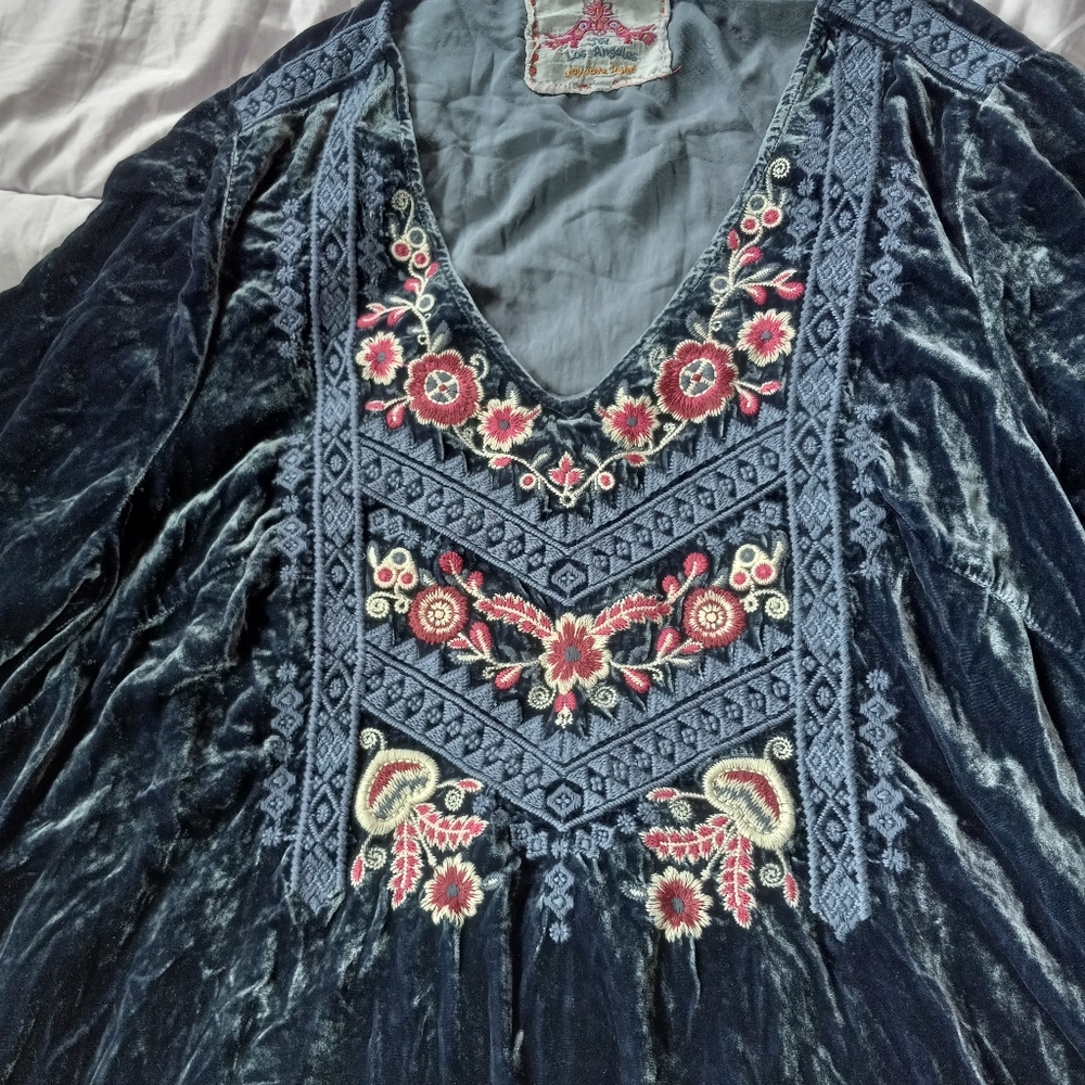 Johnny Was Laura Embroidered Velvet Tunic Blue Size 2X